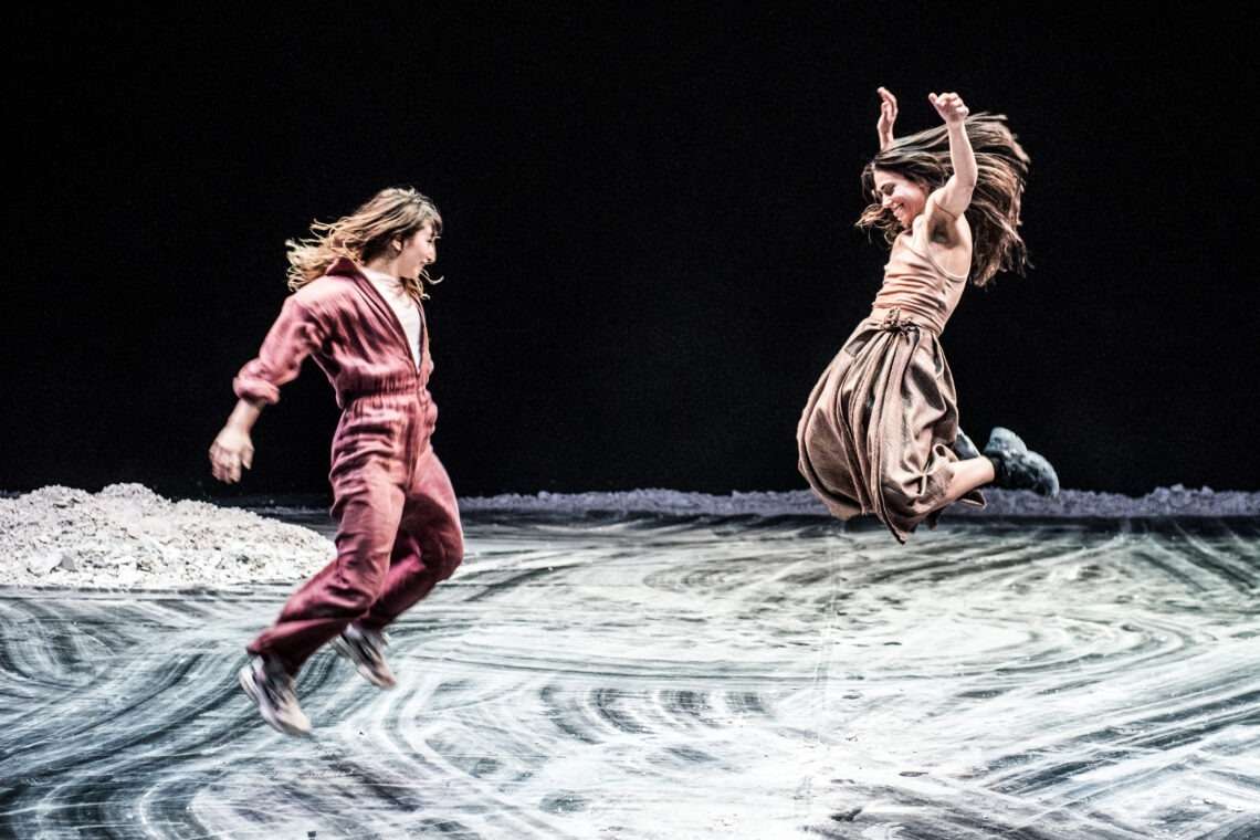 DANSE au PIREOS 260 :ΜΙΝΤΑΤΙ